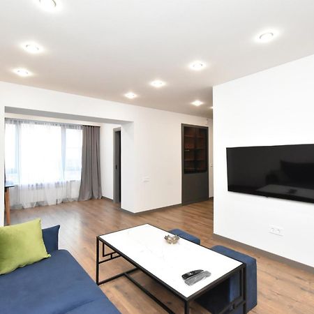 Beautiful Apartment Near The Republic Square Ереван Экстерьер фото