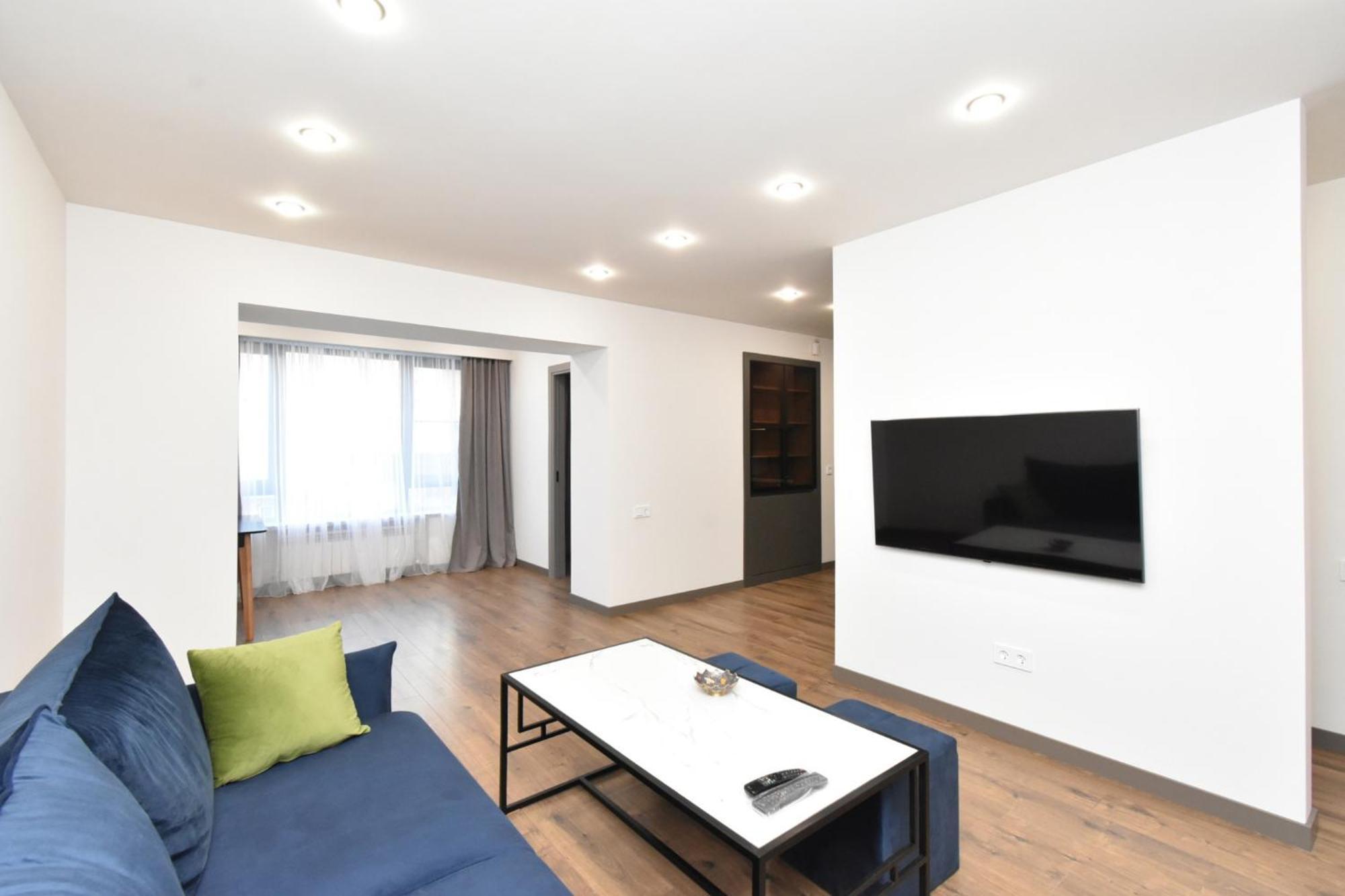 Beautiful Apartment Near The Republic Square Ереван Экстерьер фото
