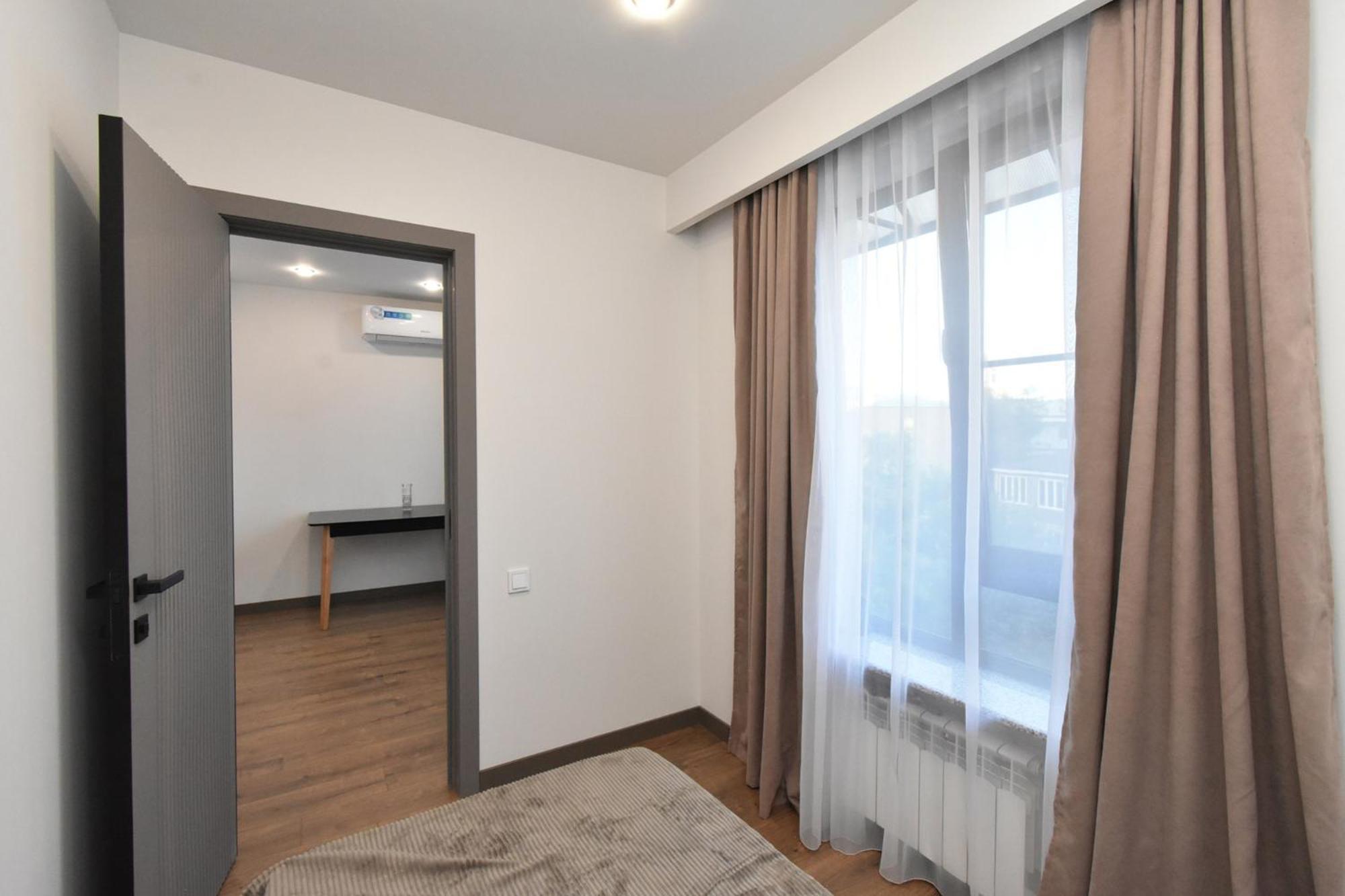 Beautiful Apartment Near The Republic Square Ереван Экстерьер фото